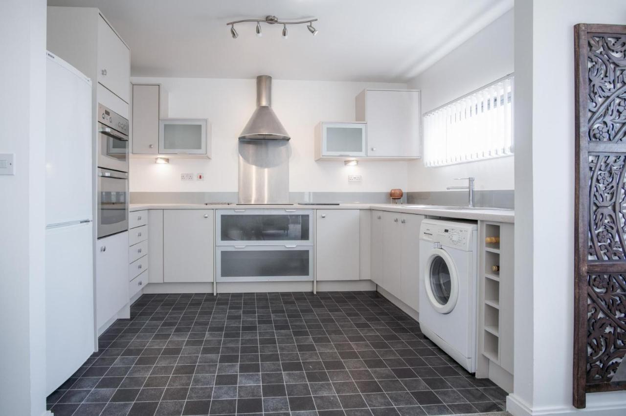 Maritime Quarter - 2 Bedroom Apartment - Sa1 Beach Front Fishermans Way Swansea Exterior photo